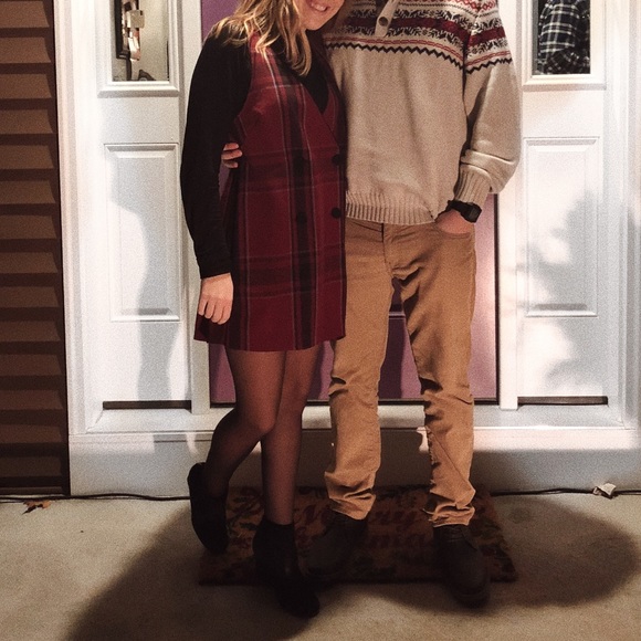 Holiday Romper | URBN - Picture 6 of 6